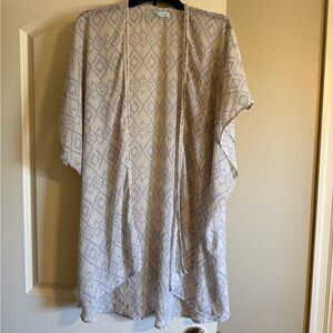 Maurices Lavender and Cream Kimono cardigan